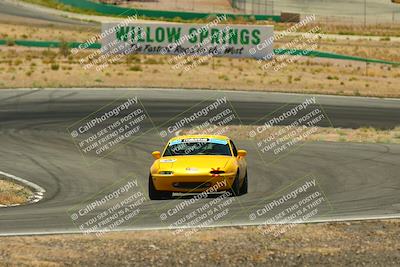 media/May-31-2025-CalClub SCCA (Sat) [[2c1a04e1ee]]/Qualifying/Group 5/Turn 4/